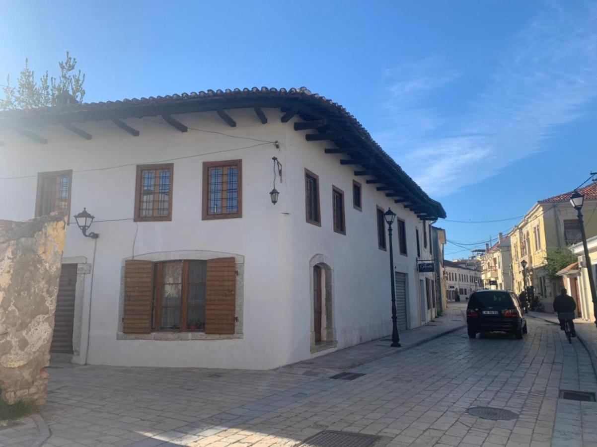 Rooms For Rent Shkoder Bagian luar foto