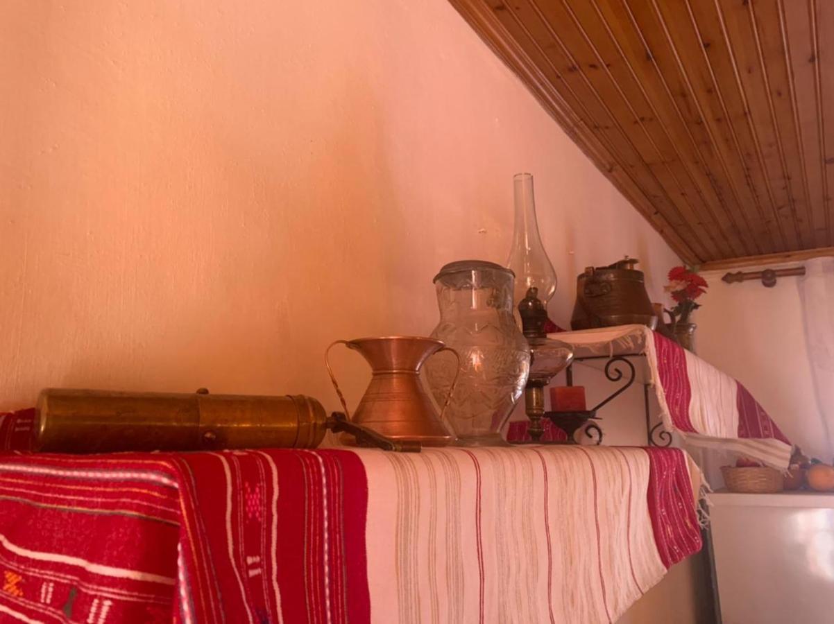 Rooms For Rent Shkoder Bagian luar foto