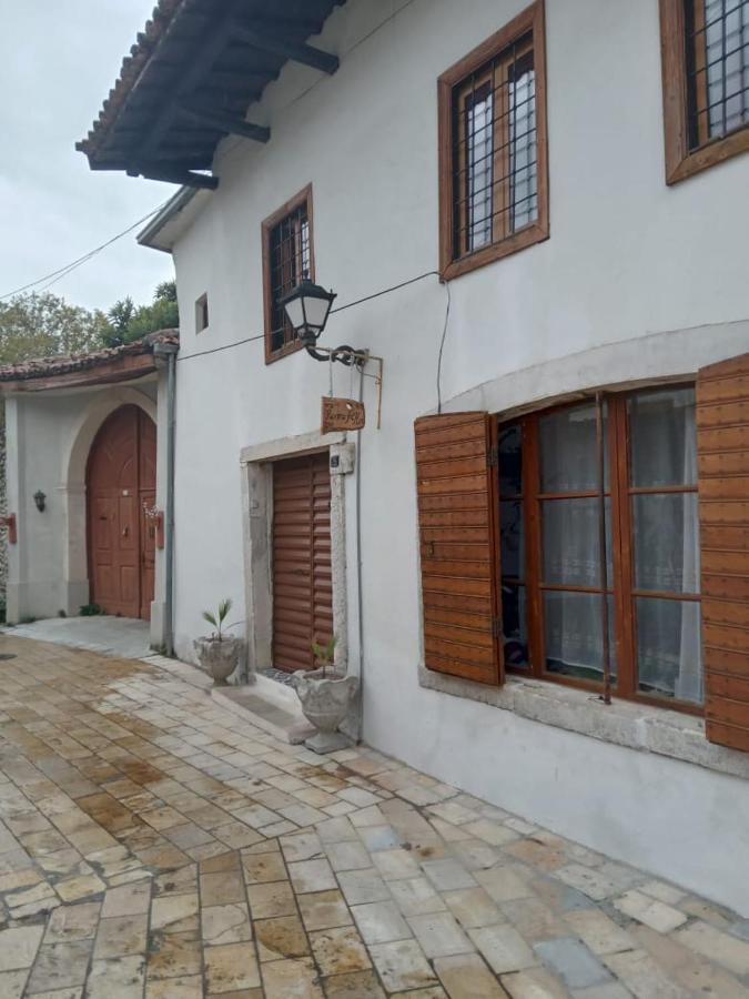 Rooms For Rent Shkoder Bagian luar foto